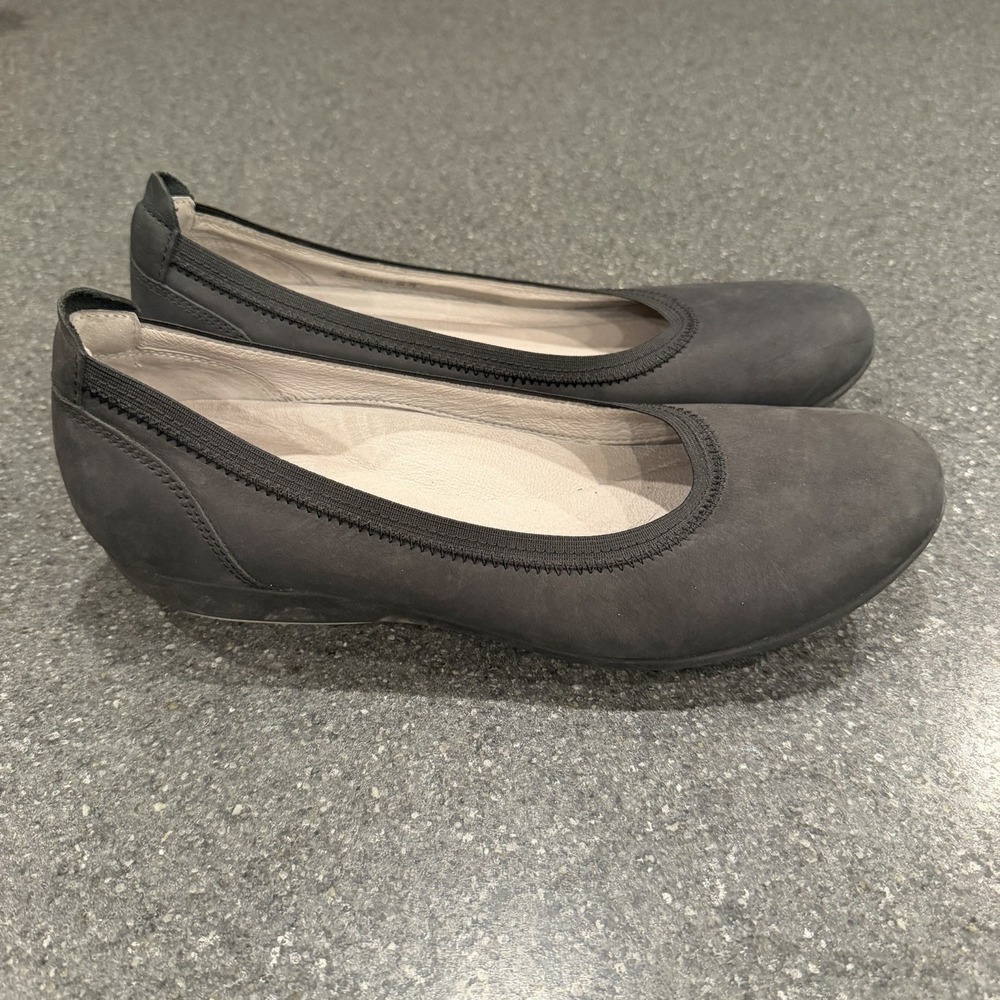 Dansko Womens Kristen Black Nubuck Ballet Flats Comfort Shoe Size 41